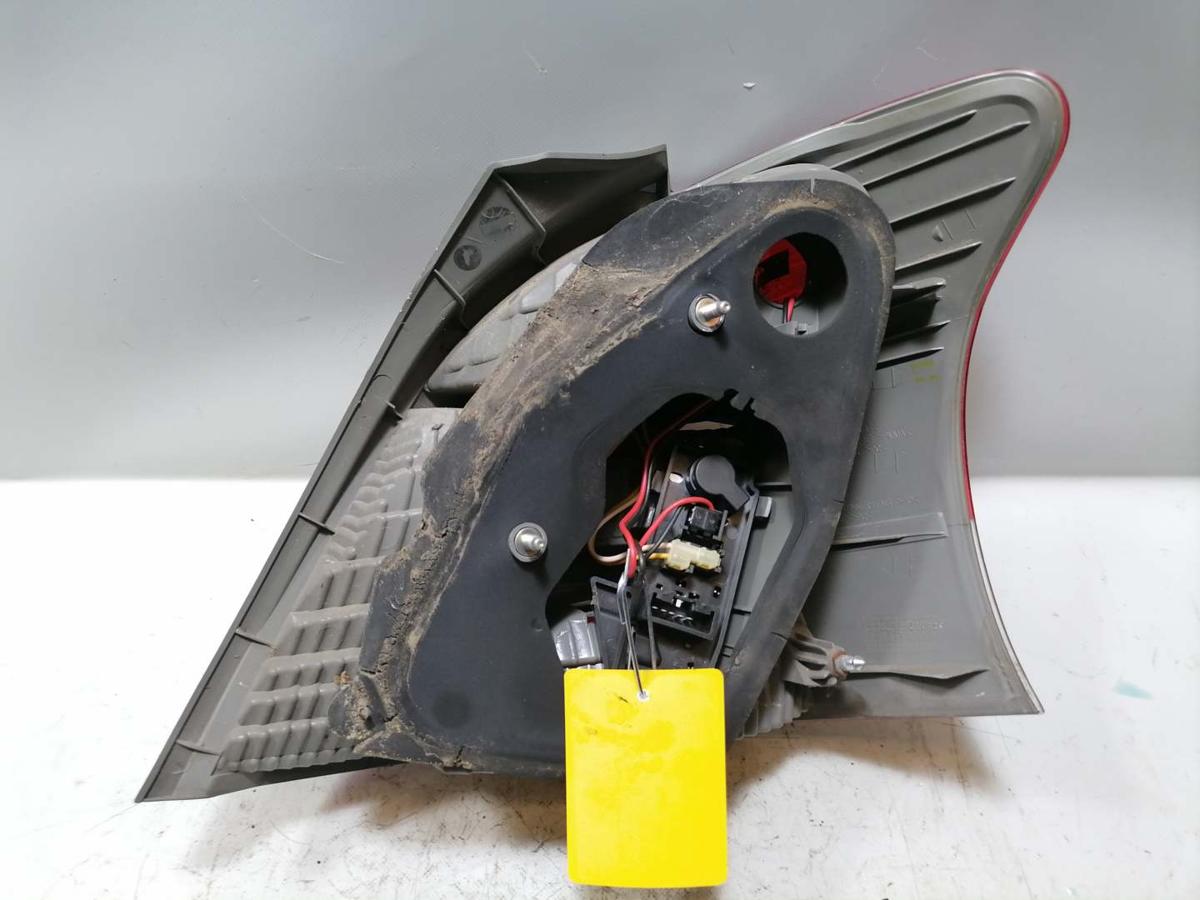 Toyota Yaris original Rücklicht Rückleuchte Schlussleuchte links Facelift Bj.2011